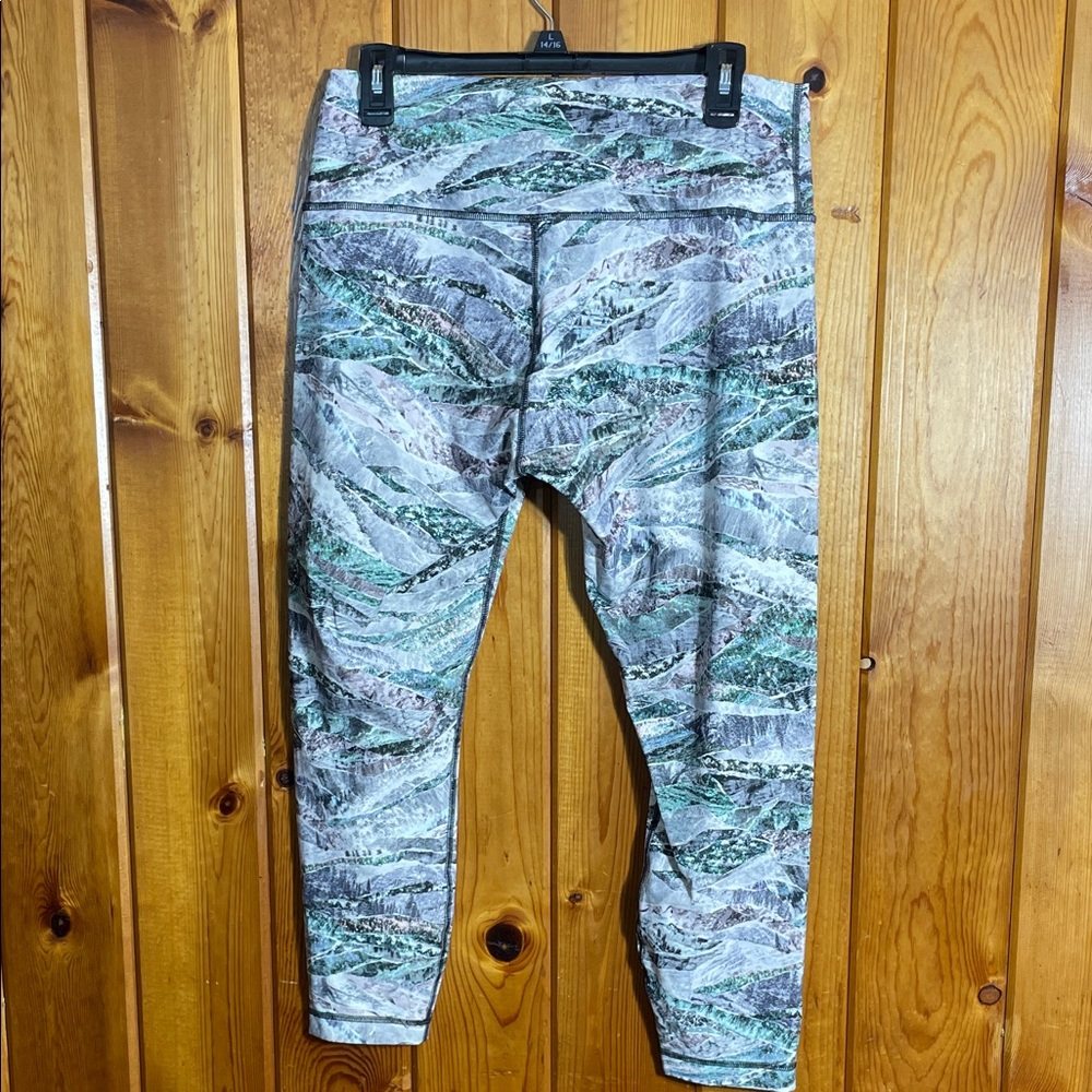 Lululemon Wunder Under High-Rise Tight 25" *Full-On Luxtreme springscape multi - Picture 3 of 12
